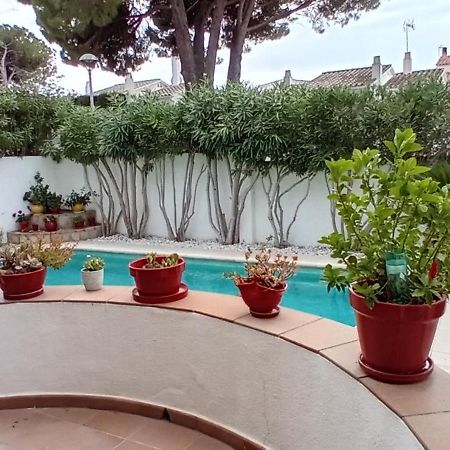El Mon Bed & Breakfast L'Escala Exterior photo