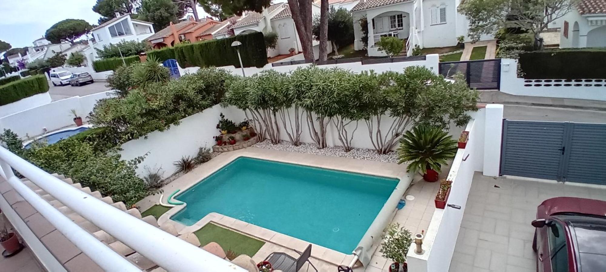 El Mon Bed & Breakfast L'Escala Exterior photo